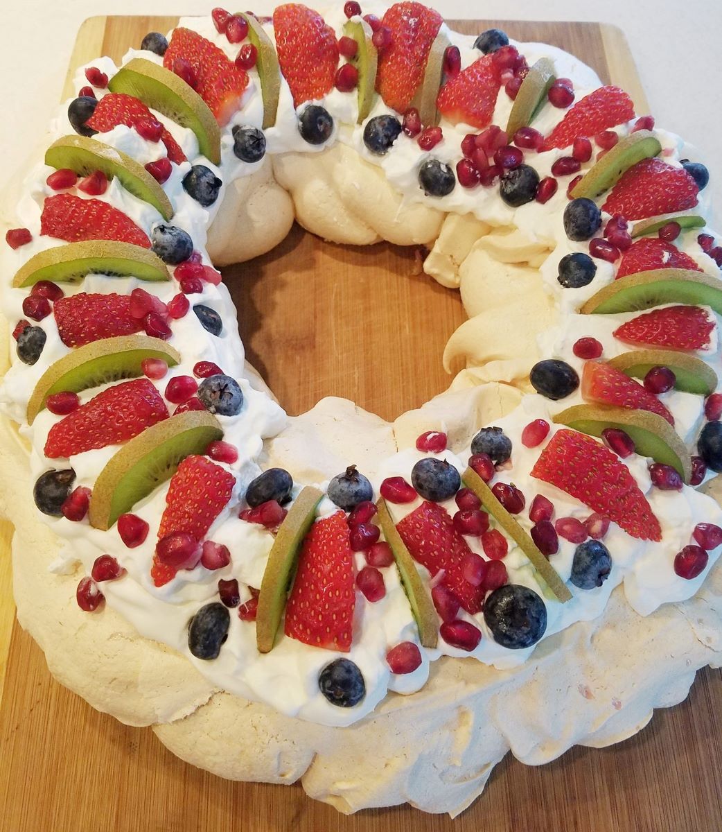 Christmas Pavlova – Dad's Cookin'